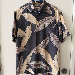 Men’s kahala aloha Hawaiian shirt s small barely worn